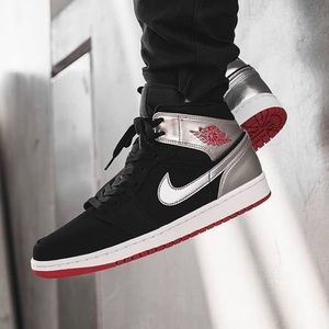 Jordan 1 Mid Johnny Kilroy Size 12